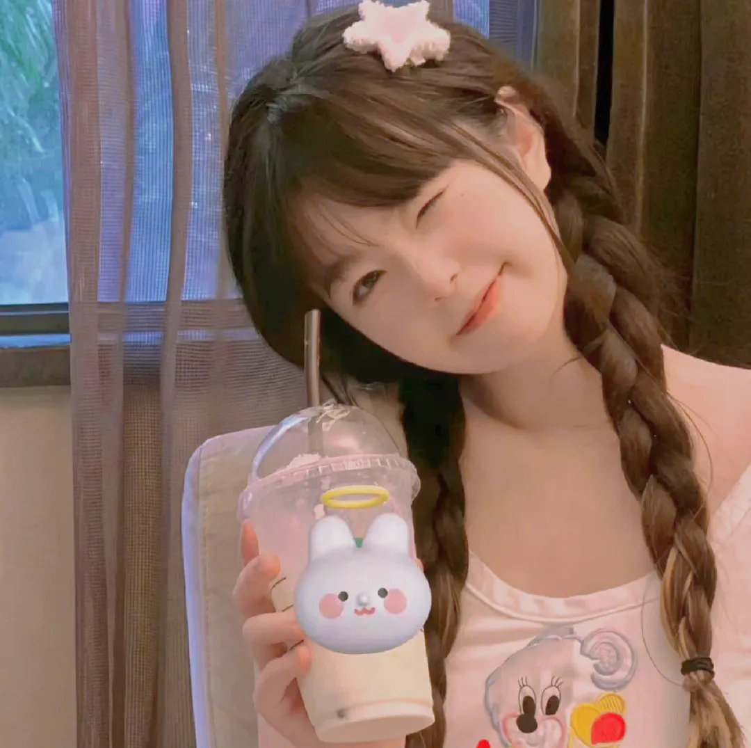 #现实高中